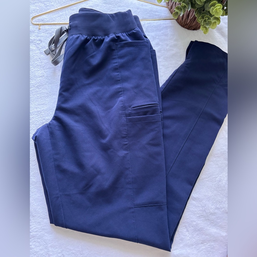 Mayfair High Waisted Skinny Tapered Scrub Pant || Navy || Figs